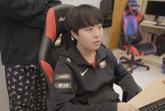 了他在季后 了他在季后