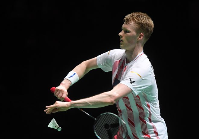 了强劲的对 了强劲的对