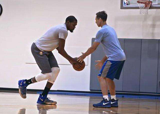 个关键的职 个关键的职