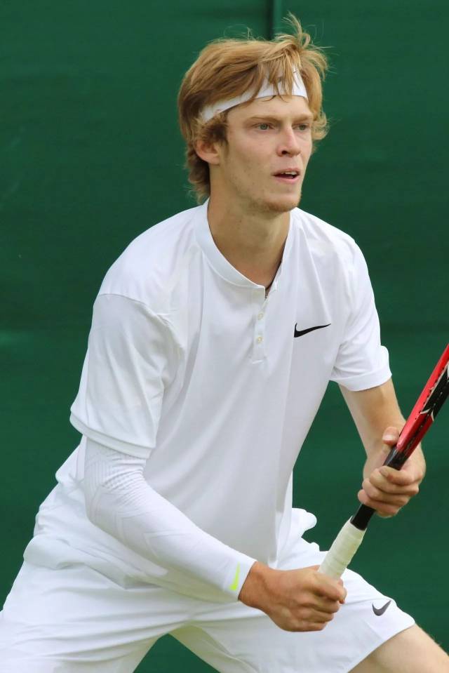 承载着国足 承载着国足